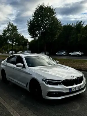 BMW 530 530d Vollausstattung Display Key Checkheft voll