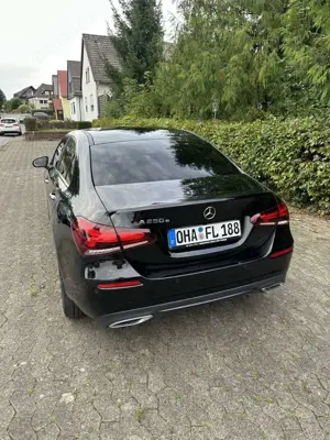 Mercedes-Benz A 250 e 8G-DCT Progressive Bild 4