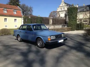 Volvo 244 GL im Bestzustand Bild 3