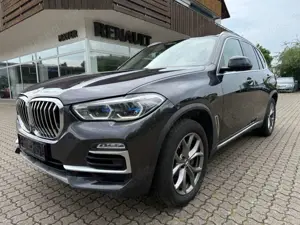 BMW X5 xDrive 30 d xLine*PANO*HUD*LUFTFEDER*EU6dT* Bild 1