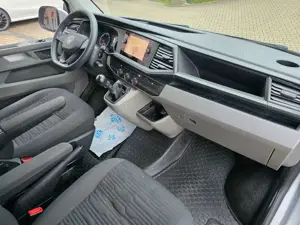 Volkswagen T6 Caravelle Bild 2