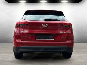 Hyundai TUCSON Pure 2WD Bild 5