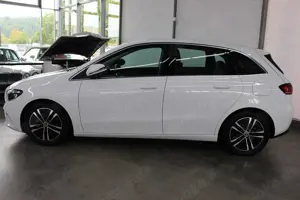 Mercedes-Benz B 180 Progressive Line Adv LED Kamera PTS SHZ Bild 3