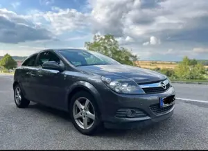 Opel Astra Astra H GTC Coupé (2010)