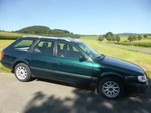 Audi 100 100 Avant 2.6 E Bild 4