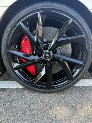 Audi R8 V10 performance 5.2 FSI RWD S tronic Bild 3