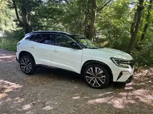 Renault Austral Iconic Full-Hybrid 200 mit Garantie