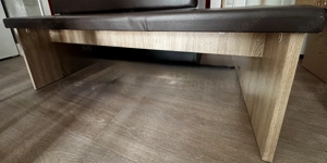 Sitzbank mit Polsterauflage