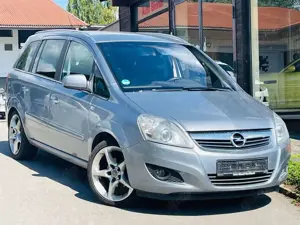Opel Zafira B Innovation 7 Sitze Sport AHK HU NEU