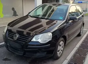 Volkswagen Polo Tour 8-fach bereift!