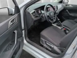 Volkswagen Polo VI 1.0*SHZ PDCv+h 2-Zon-Klima Bluetoo USB Bild 5