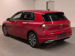 Volkswagen Golf VIII Active IQ-Light/ACC/Navi/SHZ/Kam/16"LM Bild 3