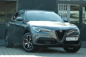 Alfa Romeo Stelvio 2,0 Super Q4 Sitzh./ Leder/ Navi Bild 2