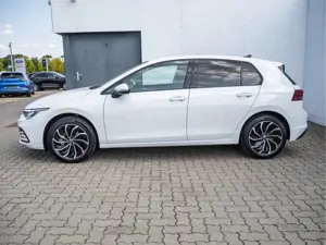 Volkswagen Golf 5tg KLIMA PDC SITZHEIZUNG NAVI ACC LED Bild 3