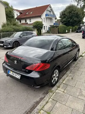 Peugeot 307 CC Active 2,0 16V Bild 2