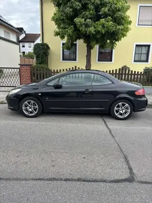 Peugeot 307 CC Active 2,0 16V Bild 3