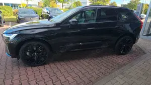 Volvo XC60 T6 Plug-in H AWD Plus Black Edition Auto Bild 4