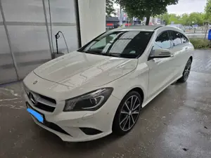 Mercedes-Benz CLA 200 Shooting Brake