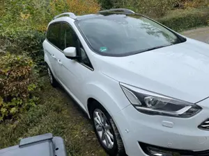 Ford C-Max 1.5 EcoBoost Start-Stop-System Aut. Titanium Bild 3