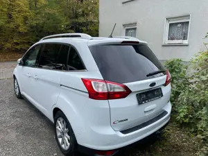 Ford C-Max 1.5 EcoBoost Start-Stop-System Aut. Titanium Bild 4
