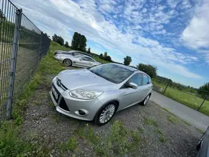 Ford Fiesta Ford  Focus 1.6 TDCi.     Handy nummer: 0049176306