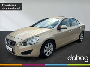 Volvo S60 T4 Powershift Momentum Allwetter SHZ PDC Klima Pan
