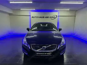 Volvo V60 Summum Aut. ACC XENO NAVI SPUR AHK SHD LEDER