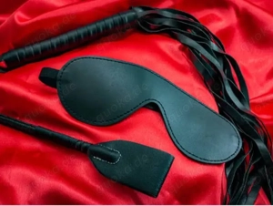 Dominante Kink-Partnerin gesucht! :)