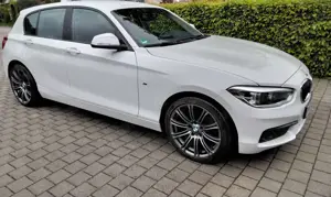 BMW 118 118i Bild 1