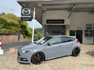 Ford Focus 2,0 Boost ST Leder-Sport-Pak. Standheizung