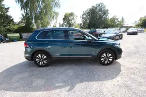 Volkswagen Tiguan Move Navi Kamera AHK LED Carplay DAB ACC Bild 4