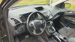 Ford Kuga Kuga 2.0 TDCi 4x4 Aut. Titanium Bild 3