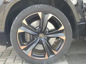 CUPRA Ateca 2.0 TSI DSG 4Drive 360 Kamera, AHK, Navi Klima Bild 2