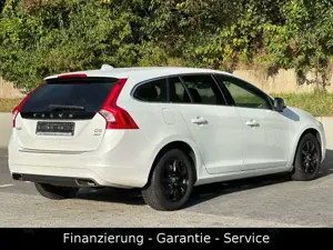 Volvo V60 2.4 D5 AWD Summum/AUTOMATIK/XENON/LEDER/MEMO Bild 4