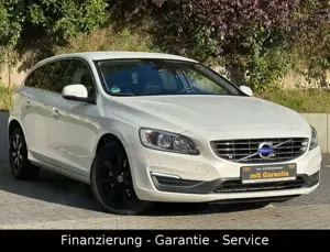 Volvo V60 2.4 D5 AWD Summum/AUTOMATIK/XENON/LEDER/MEMO Bild 3