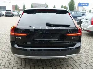 Volvo V90 Cross Country B4 AWD Plus/AHK/HK/Pano/BLIS Bild 3 Volvo V90 Cross Country B4 AWD Plus/AHK/HK/Pano/BLIS Bild 3