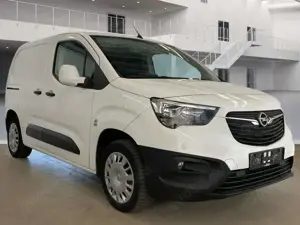 Opel Combo Edition AHK Klima PDC DAB Regaleinbau 1.Hand Bild 2