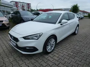SEAT Leon Xcellence 2.0 TDI + AHK + LED