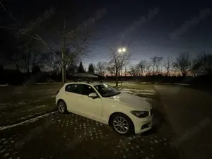 BMW 118 118 i Advantage (inkl. Win/So-Reifen, Dachbox) Bild 4