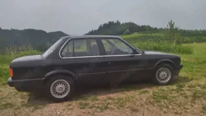 BMW 320 320i E30