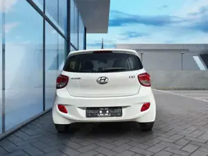 Hyundai i10 Basis (Tüv und Service Neu) Bild 4