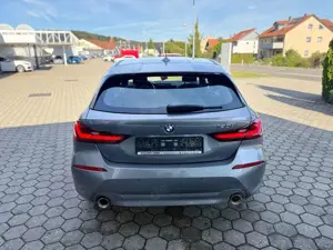 BMW 120 i Limousine LENKRADH. PDC LED NAVI Bild 5