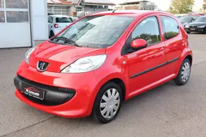 Peugeot 107 Filou Automatik_Klima_1.Hand_31TKM_4/5Türig