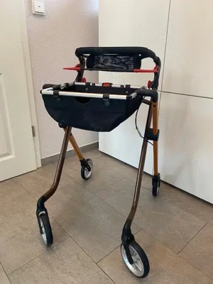 Pixel Rollator für den Innenbereich Bild 3