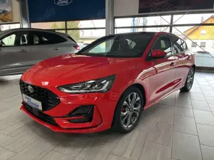 Ford Focus ST-Line + Pano + Styl.-Paket