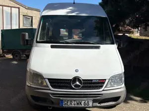 Trucks-Lkw Mercedes-Benz Bild 1