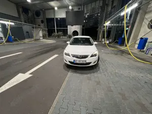 Opel Astra Sport