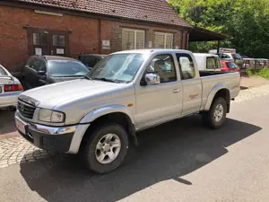 Mazda B Series 2500 Pick Up 4WD SDX  4x4 Allrad // Klimaanlage Bild 2
