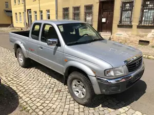 Mazda B Series 2500 Pick Up 4WD SDX  4x4 Allrad // Klimaanlage Bild 4