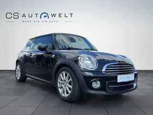MINI One 1.6 KLIMAAUT/PDC/SITZHEIZUNG/PANO/8FACH Bild 2